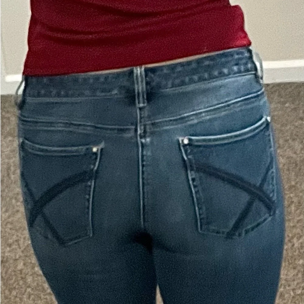 White House Black Market Jeans 8S - Picture 7 of 9